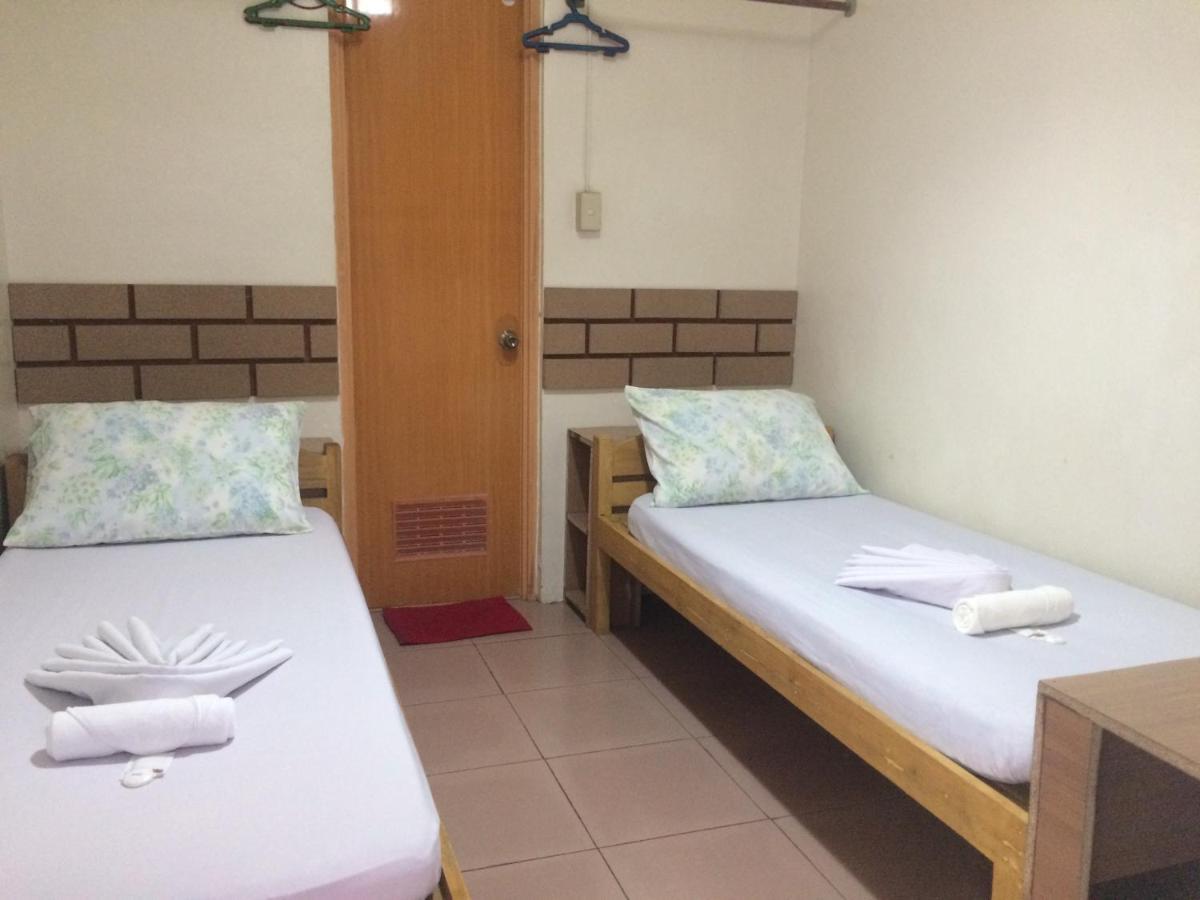 Crisfil'S Lodge Incorporated Dumaguete City Екстериор снимка